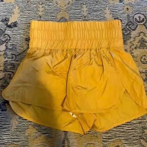 Movement by Freepeople amber running shorts size M